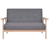 Con una estructura de madera maciza, el sofá es estable y duradero.