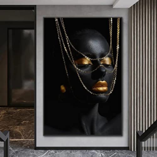 Tableau de Luxe Femme Africaine avec Chaîne Dorée pour Mur Élégant