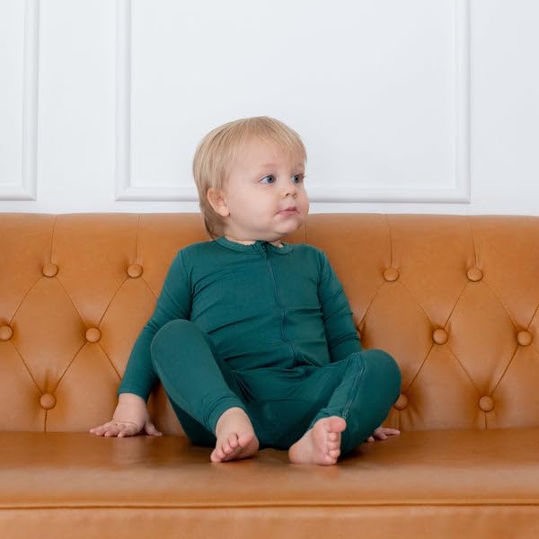 Kyte Baby Unisex Rayon Made From Bamboo Zippered Rompers (3-6 Months, Emerald)