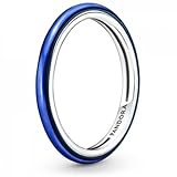 Disfruta de la máxima personalización conectando este anillo de declaración con el conector de anillo Pandora ME Styling con tus otros favoritos