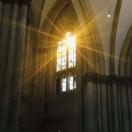 The Cathedral St. Peter in Regensburg, or: God is light