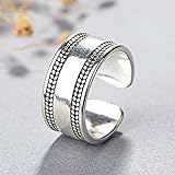 Estilo minimalista, nunca pasa de moda, te harán encantador y moderno en fiestas, bailes, bodas y otras ocasiones.