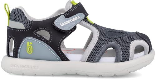 Sandalias para chico Biomecanics Bioevolution Sport, ideales para jugar este verano al aire libre.