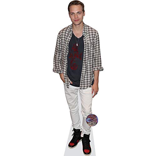 Bild: Alexander Calvert (Open Shirt) Pappaufsteller lebensgross f�r 66,97 EUR bei amazon.de