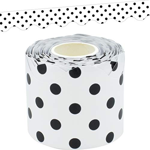 Bordure roulée à festons blanc avec pois noirs