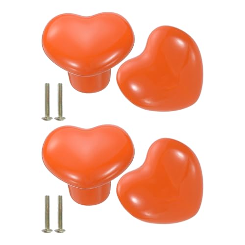 Quantità e Forma: La confezione include 4 pz di pomelli per cassetti in ceramica a forma di cuore, ciascuno con dimensioni totali di 4 x 3,8 x 3 cm/1,6 x 1,5 x 1,2 pollici (L*P*A), e viene fornito con 4 pz di viti M4*25 mm.
