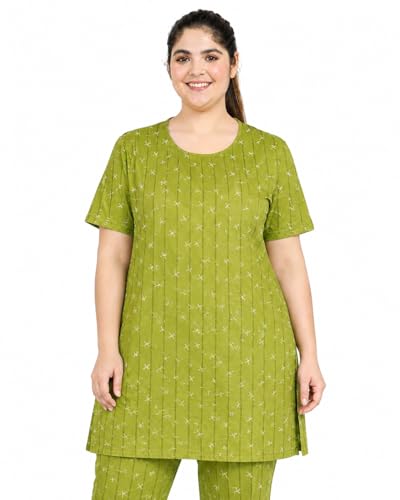 Image of In Love Women's All-Over Printed Cotton Plus Size Longline T-Shirt with Pockets