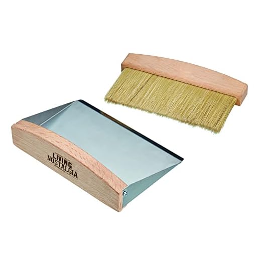 Juego de cepillo y recogedor de mesa KitchenCraft, cepillo de mesa y recogedor de metal con imán incorporado para guardarlo, colección Living Nostalgia Design, 5 x 5 x 5 cm, 1 juego