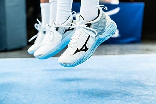 Mizuno Women's Wave Momentum Volleyball Shoe | Image 6