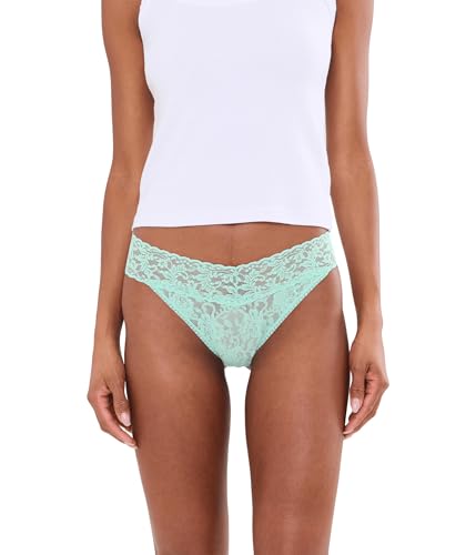 Image of hanky panky Women's Signature Lace Original Rise Thong Panties 5 Pack, Cphd, One Size