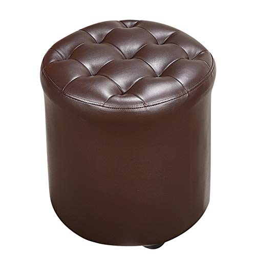 Table basse de salon compacte et pouf en cuir pour optimiser vos espaces