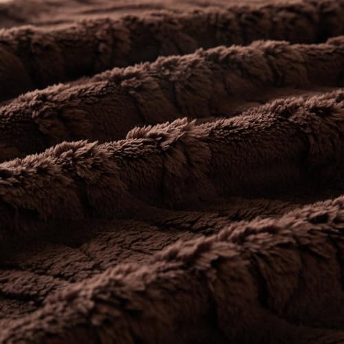 COOVA Brown Fleece Twin Blanket for Bed - Super Soft Cozy Plush Fuzzy Blanket for Sofa,Premium Sherpa Warm Throw for Women,Couch,Chair,60x80 Inches by COOVA - Used condition - Image 5