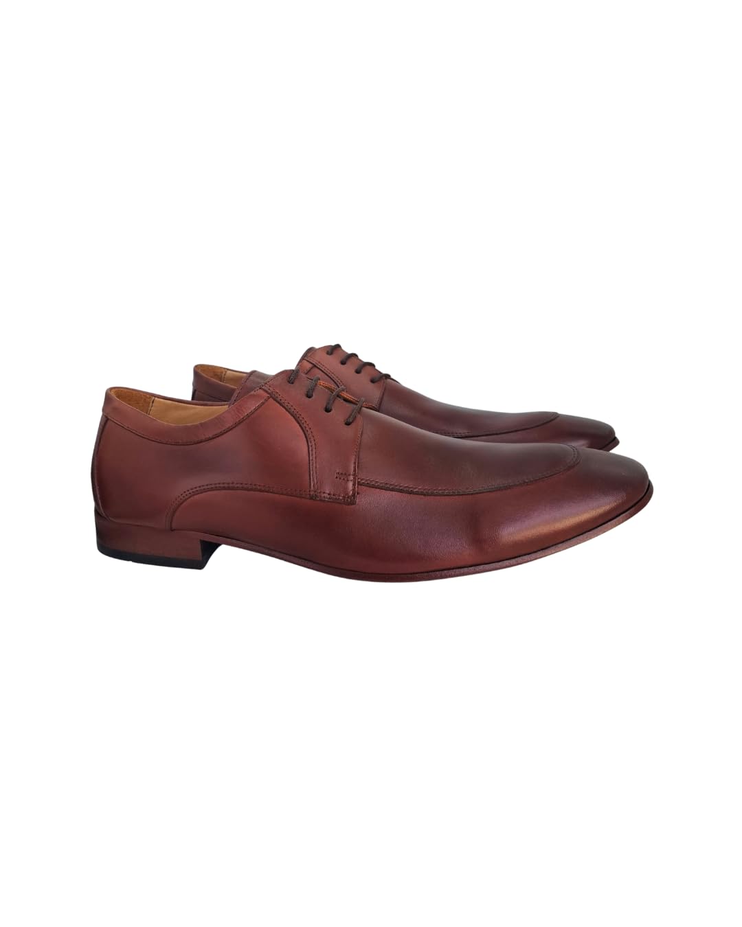 Sapato Masculino Derby Tarentum LOUFRE em Couro Legítimo Tamanho Especial em promoção! Veja a oferta e mais achadinhos de Sapatos 2 Hoje é o melhor dia para comprar Sapato Masculino Derby Tarentum LOUFRE em Couro Legítimo Tamanho Especial com aquele preço maroto! Promoção! Aproveite a oferta! 2