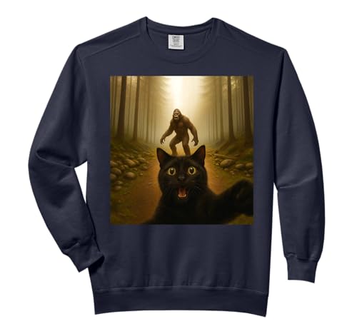 Cat Selfie With Bigfoot Funny Cats Gifts For Men Women Kid Comfort Colors Adult Sweatshirt