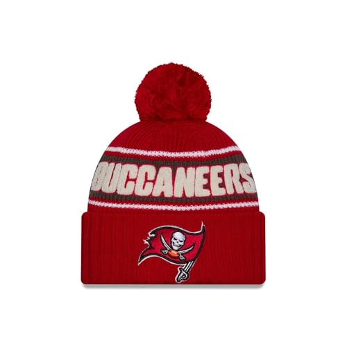 New Era Tampa Bay Buccaneers NFL 2024 Sideline Sport Knit Rot Bommelmütze - One-Size