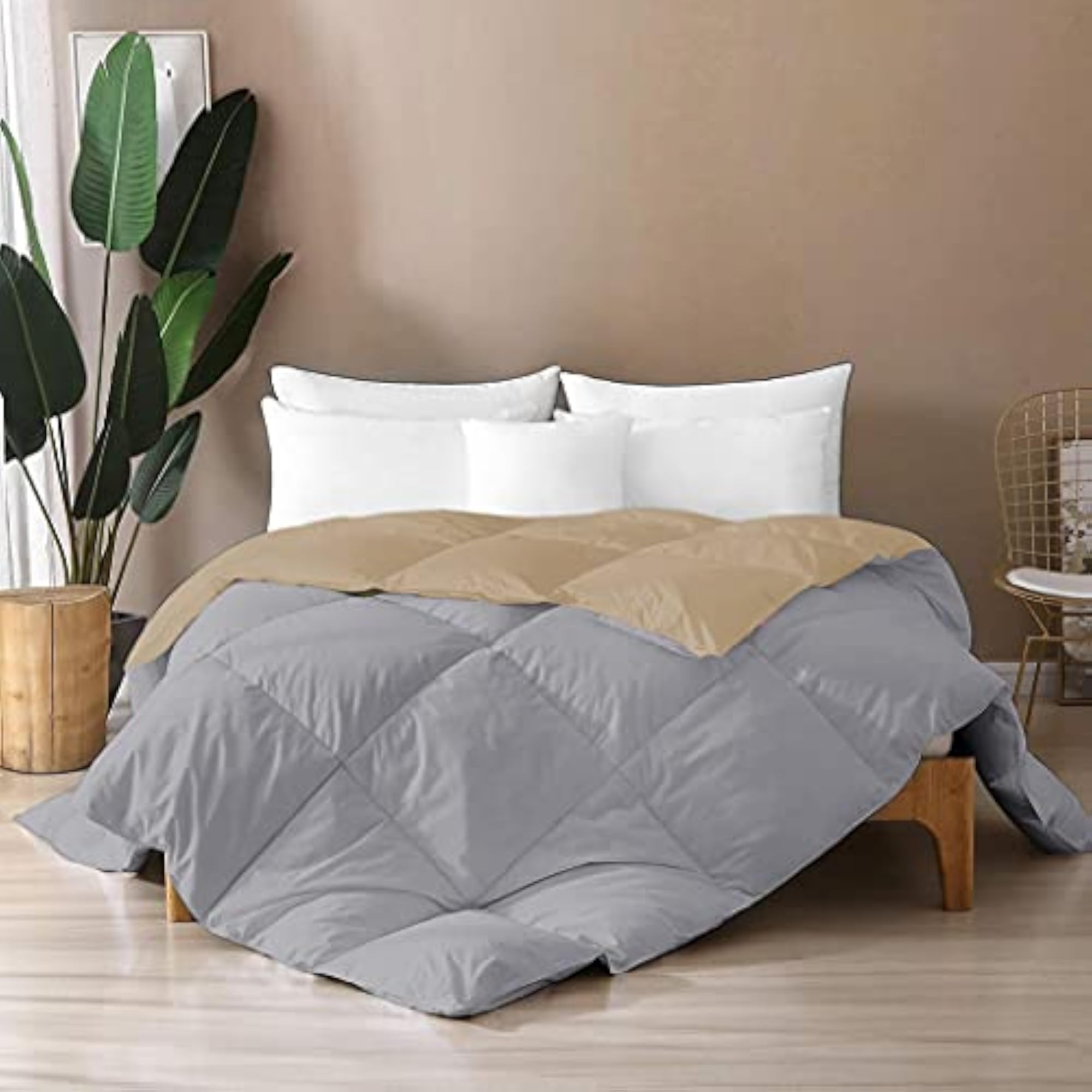 Premium 500 GSM Reversible Comforter in Silver and Beige