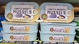 TraderB Trader Joe’s Lightly Smoked Mussels in Extra Virgin Olive Oil 4.02oz 114g (Six Cans)