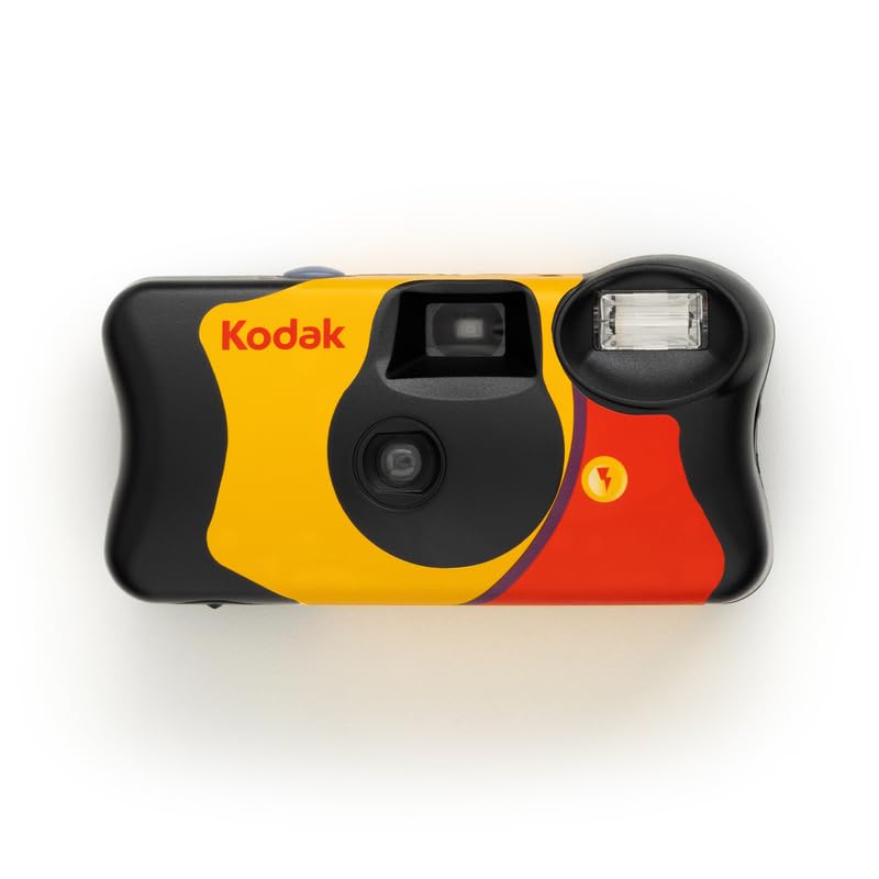 懐かしいKodakデジカメ！ ファン垂涎のレア品。 Amazon | kodak 3920949 Fun Saver Single Use Camera with Flash