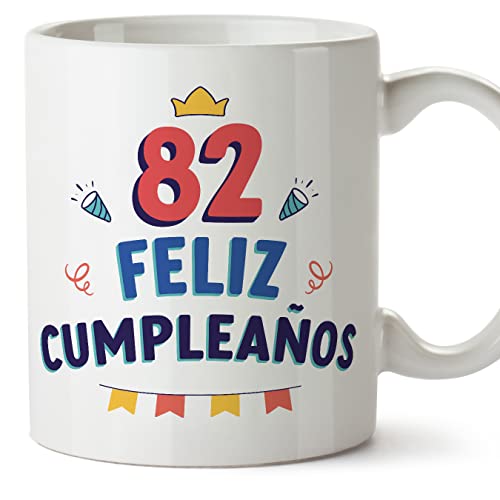 MUGFFINS Tazas 82 Cumpleaños - En Español - ¡Feliz Cumpleaños! - 11 oz / 330 ml - Regalo original y divertido MUGFFINS Tazas 82 Cumpleaños - En Español - ¡Feliz Cumpleaños! - 11 oz / 330 ml - Regalo original y divertido