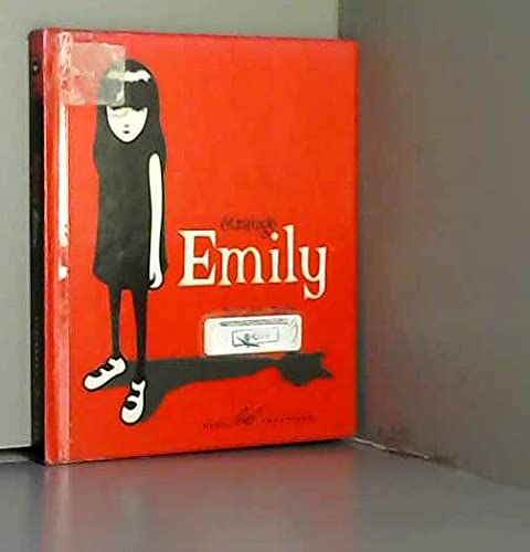 Etrange Emily (Emily the Strange, French Version) [French] 0811836665 Book Cover