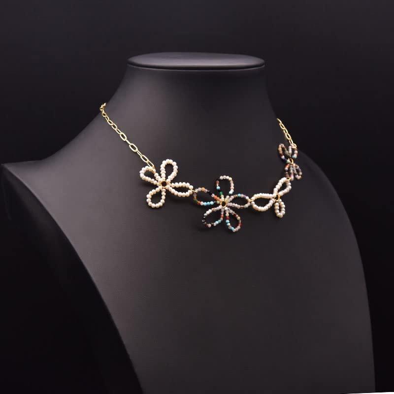 Collier fleurs perles naturelles et gemmes colorées design irrégulier chic