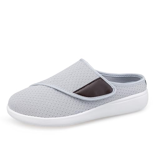Chaussure femme pieds larges avec talon compensé, la mule de sport et confort pour l'été.