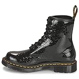 DR MARTENS. Los productos de esta marca están fabricados con los materiales de la mejor calidad.