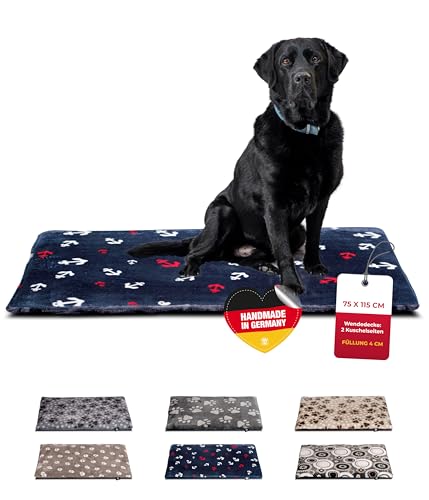 HS-Hundebett® Hundedecke L (75x115 cm) – Wendbar & gemütlich Dank 3 cm Füllung – Perfekt fürs Sofa, Auto & Hundebox – Anker Blau, Made in DE