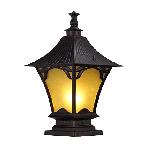 Lampe murale extérieure classique pour retrouver le charme des anciennes demeures de famille