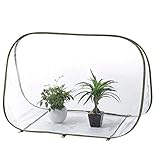 [Hochwertiges Material] --- Der Garten Gewächshaus ist aus hochwertigem transparentem PVC. Jede Gewächshausabdeckung ist mit vier geerdeten Stahlnägeln versehen, die es sehr stabil und nicht leicht zu bewegen machen. Wenn das Wetter schön ist, können Sie ein Fenster öffnen.