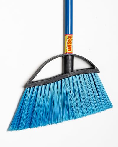 Escobas marca WISSI