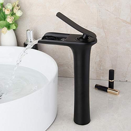 Robinet d'eau noir cascade pour transformer votre salle de bains