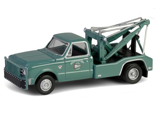 1967 C-30 Dually Wrecker Tow Truck H olley Speed Shop Green Dually Drivers Series 16 1/64 Diecast Model Car by Greenlight 46160A