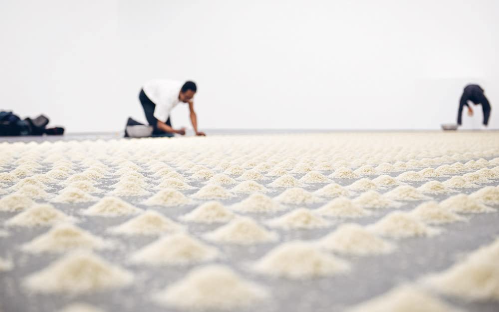 Wolfgang Laib Crossing The River /anglais/allemand