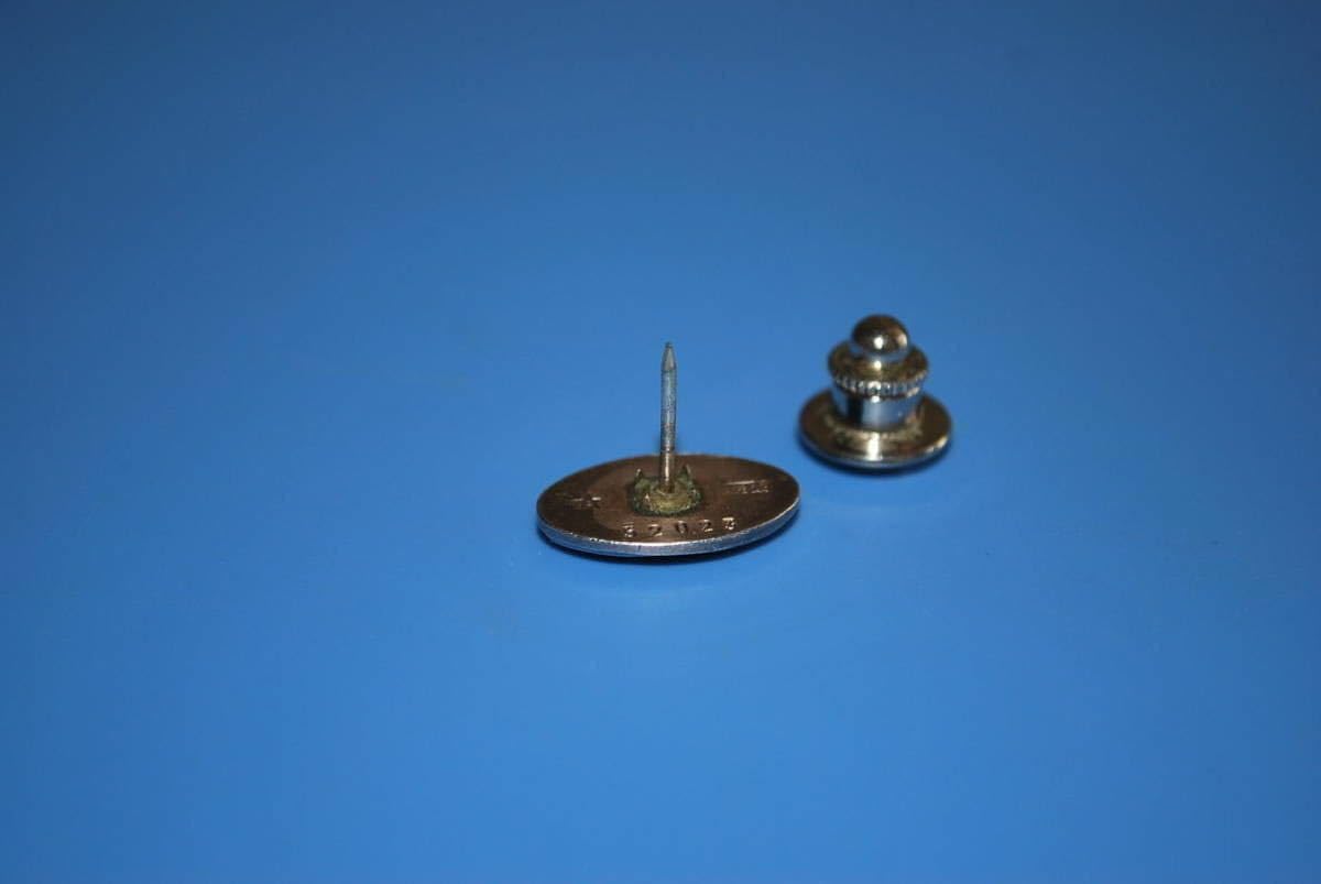 Amazon.co.jp: NEC 社章 社員章 バッジ 純銀製ピン式 : おもちゃ