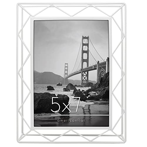 Americanflat Geometric Metal 5X7 Picture Frame In White - Painted Iron With Shatter Resistant Glass - Horizontal And Vertical Formats For Tabletop Display #TOP12