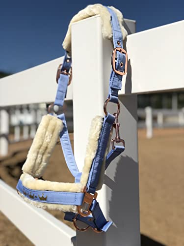 TGW RIDING Licol DOUBLEPIN FAUXFUR Glossy Classic Sports Collection Horse Support (V, bleu clair) Cover