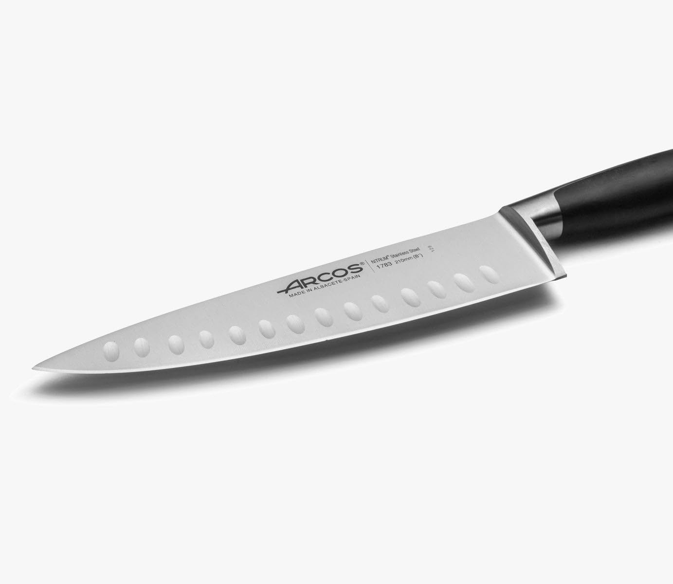 Arcos Coltello Chef in Acciaio Inossidabile – Doppio Affilato Professionale per Tagliare Alimenti, Manico Ergonomico in Poliossimetilene, Lama da 210 mm – Nero, Serie Kyoto