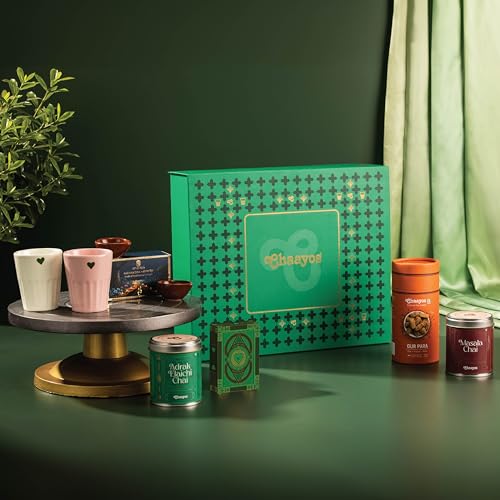 Image of Chaayos Divine Diwali Gift Box | Diwali gift Hamper with that includes Chai tin (Masala chai & Adrak Elaichi), 2 Ceramic Kulhads (Pink & Green), Set of 2 Diyas, Diwali Playing Cards, Gur Para for Family & Friends | Premium Diwali Gift Set