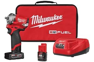 Milwaukee M12 FUEL 3/8&quot; Stubby Impact Wrench Kit