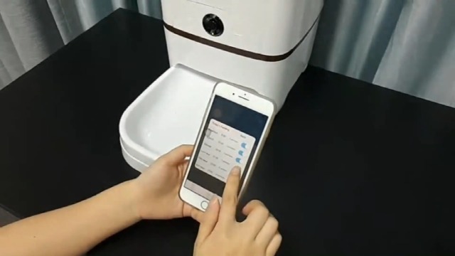 Iseebiz Automatic Pet Feeder with Camera, 6L App Control Smart Feeder Cat Dog Food Dispenser, 2-Way Audio, Voice Remind, Video Record, 6 Meals a Day for Medium Large Cats Dogs, Compatible with Alexa - image 8