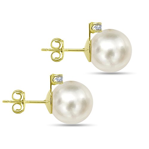Amazon Collection 18K Yellow Gold 1/16Cttw Diamond With 9-9.5Mm Round White Freshwater Cultured Pearl Stud Earrings #TOP1