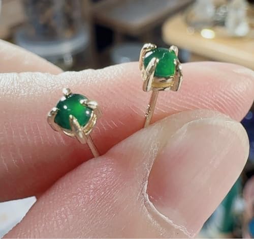 R2M-0153-1天然本翡翠《本物保証》 緑 ミニピアス3.6mm一点物 魔除け 昇進 成功 風水 金運 財運 幸運 幸福 縁起物 パワーストーン