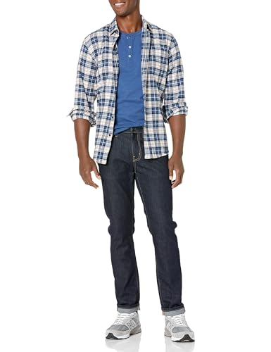 Image of Amazon Essentials Men's Regular Fit Long-Sleeve Flannel Shirt, Soft Brushed Cotton, Lightweight yet Warm