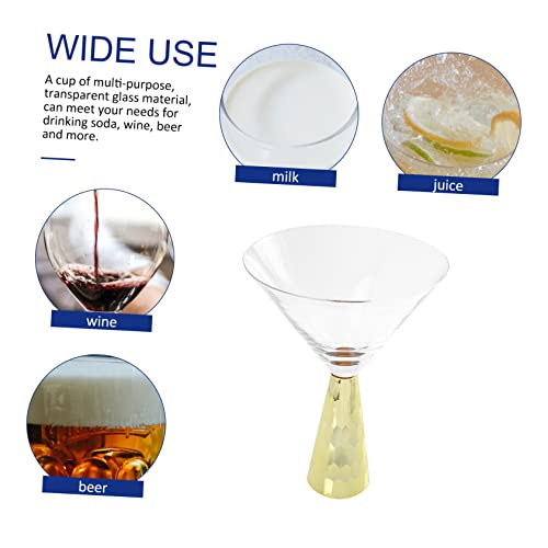 Verre à cocktail doré pour sublimer vos boissons de réception