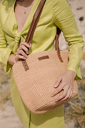 Grand sac léger et robuste en sisal beige pour ne plus manquer d'espace