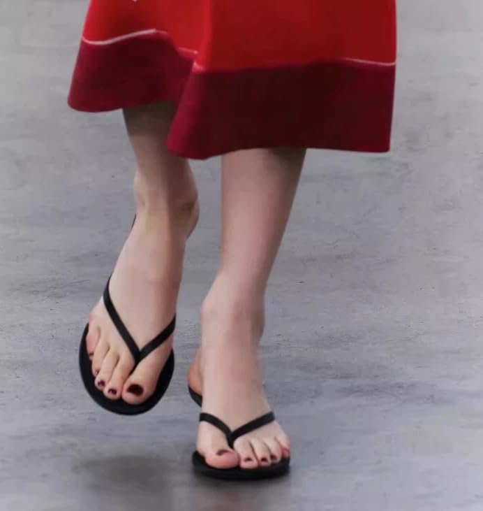 SAFECAMS Women's Kitten Heels Thong Sandals Round Open Toe Flip Flops Comfortable Summer Low Heeled Sandals 5