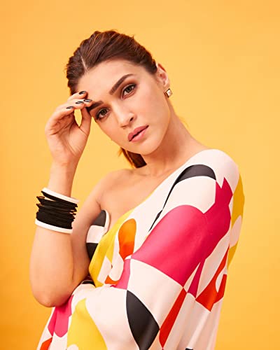 Image of Sidhidata Women's Digital Printed Georgette Saree With Unstitched Blouse Piece (Kriti Sanon White Free Size)