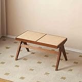 Design confortable et élégant : banc d'entrée en bois de style rustique en rotin. Le siège offre un endroit confortable pour s'asseoir tandis que le tissage en rotin améliore l'esthétique du banc. Cette combinaison de confort et de style garantit que le banc est non seulement pratique mais ajoute également une touche d'élégance à votre décoration d'intérieur