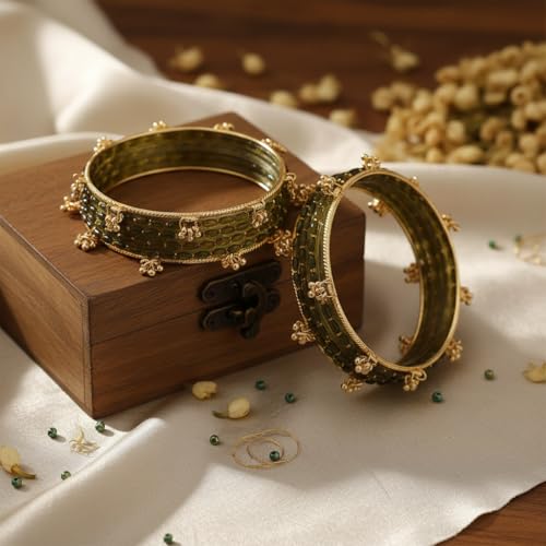 Image of Kashmiri Ghangharoo Glass Bangle Set for Women| Light Weight Bangles | Traditional Transparent Fancy Glass Chudi Set for Wedding, Party|Set Of 16(12 Glass + 4 ghungroo bangles)